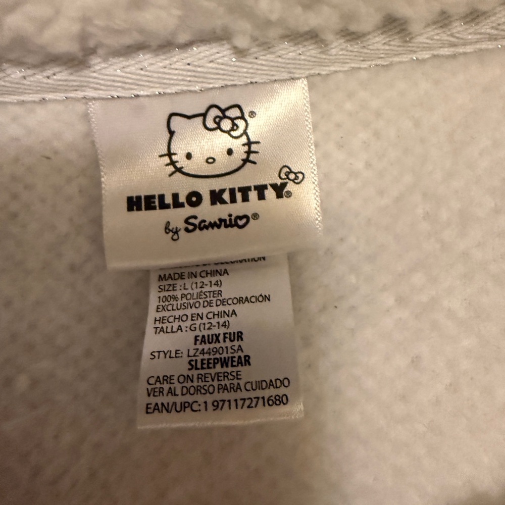 Hello Kitty Curated Bundle - Picture 7 of 10